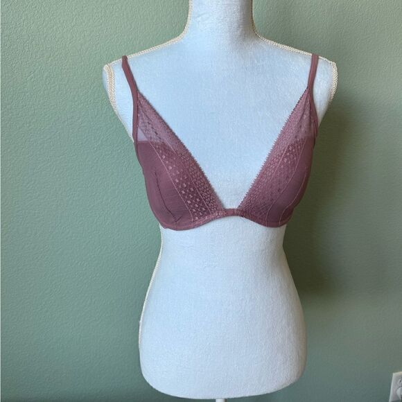 NWOT Vintage Rose Incredible Lightly-Lined Lace Plunge Bra Size 32DD - Picture 2 of 6
